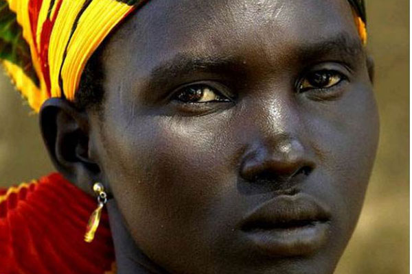 世界上最黑的人种是哪个国家：丁卡族人以黑为美