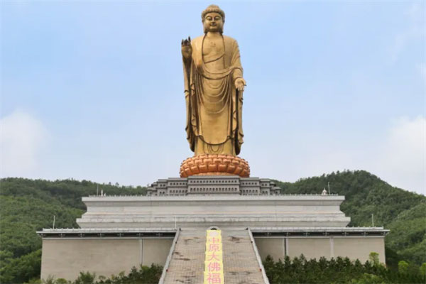 世界十大最高塑像：中国上榜4座