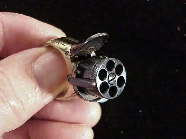 世界上最小的戒指手枪：尺寸只有指甲盖大小