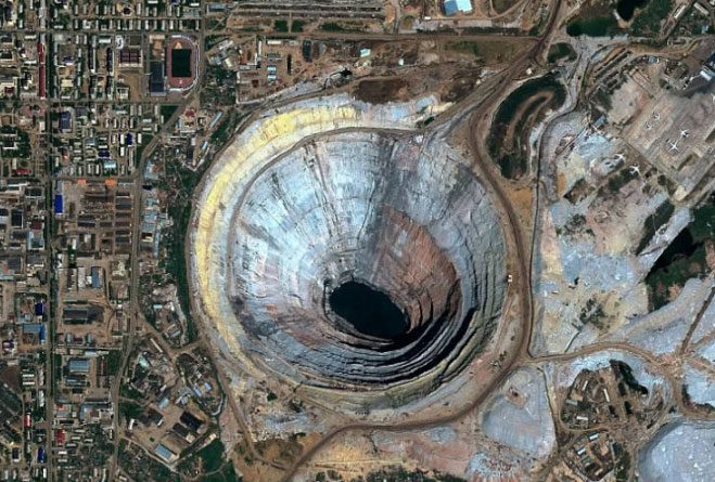 世界十大坑洞，伯利兹大蓝洞位居第五名