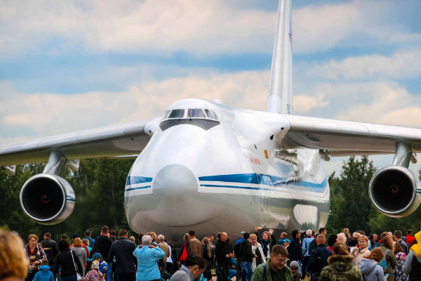 世界最大的运输机：安-225运输机已经毁于战火