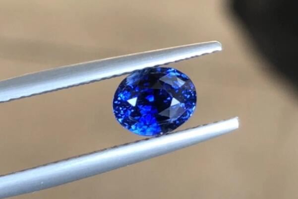 世界最名贵的五大宝石：钻石第一，蓝宝石第二