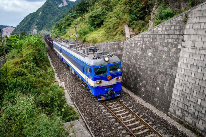 中国最美的十条铁路线路，青藏铁路堪称最美天路