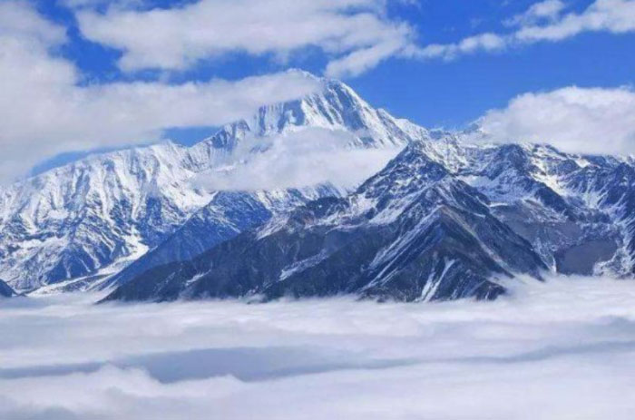 中国境内十大最高山峰排行榜，珠穆朗玛峰一枝独秀