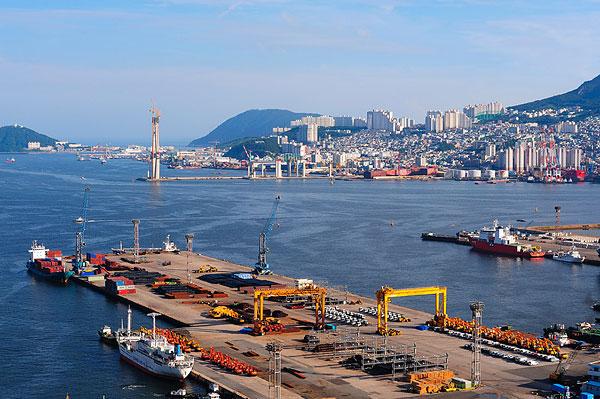 世界十大港口最新排名，宁波舟山港排第一名