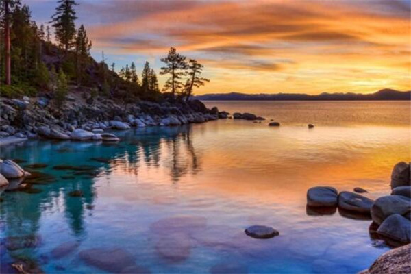 世界十大透明的湖：茶卡盐湖第七，弗拉特黑德湖夺冠