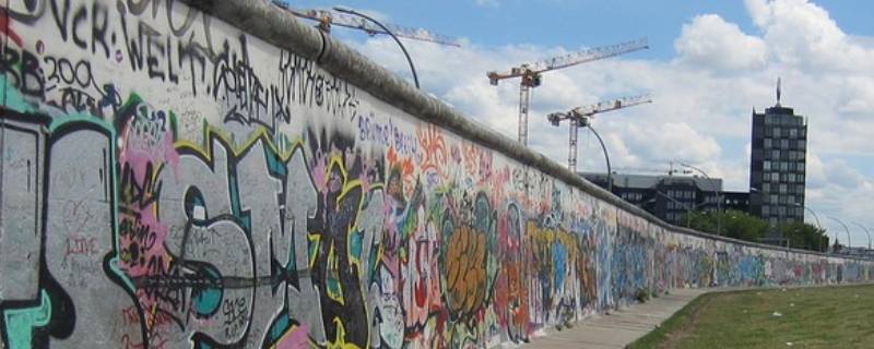 柏林墙于第几次柏林危机时建立