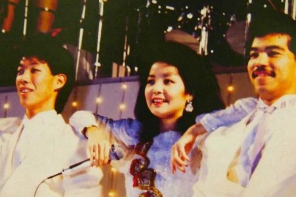 邓丽君十大经典歌曲：《甜蜜蜜》被传唱，第3首日本销量200万