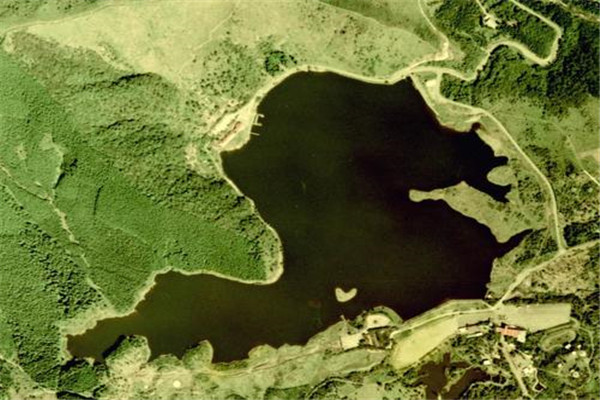 世界最低的洼地是哪里：死海的湖面海拔平均为-420米